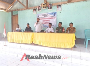 Babinsa Koramil 1618-05/Biut Ikut Kawal Musdes di Desa Kuluan