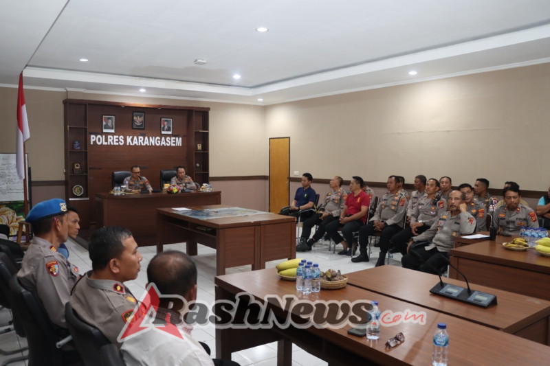 Pengamanan Pemilihan Kelian Desa Adat Bugbug, Kapolres Karangasem Beri Arahan