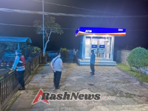 “Blue Light Patrol ” Polsek Bebandem Cegah Gangguan Kriminalitas Pada Jam Rawan Agar Terciptanya Situasi Yang Aman Dan Kondusif.