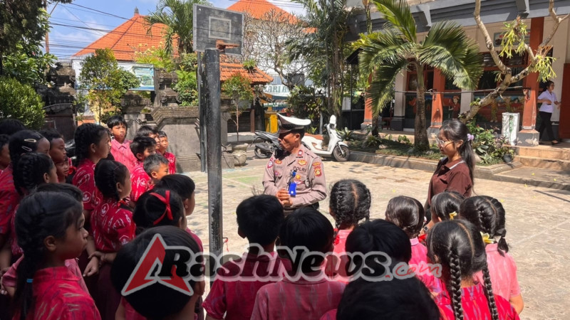 Ceria dan Edukatif, Sat Lantas Polres Badung Kunjungi SDN 1 Buduk dalam Program Goes to School