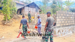 Pererat Hubungan, Babinsa Peninjoan Silaturahmi Lewat Kehadiran di Acara Resepsi Pernikahan