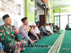 Babinsa dan Aparat Desa Seran Wujudkan Keamanan Peringatan Maulid Nabi Muhammad SAW 2025