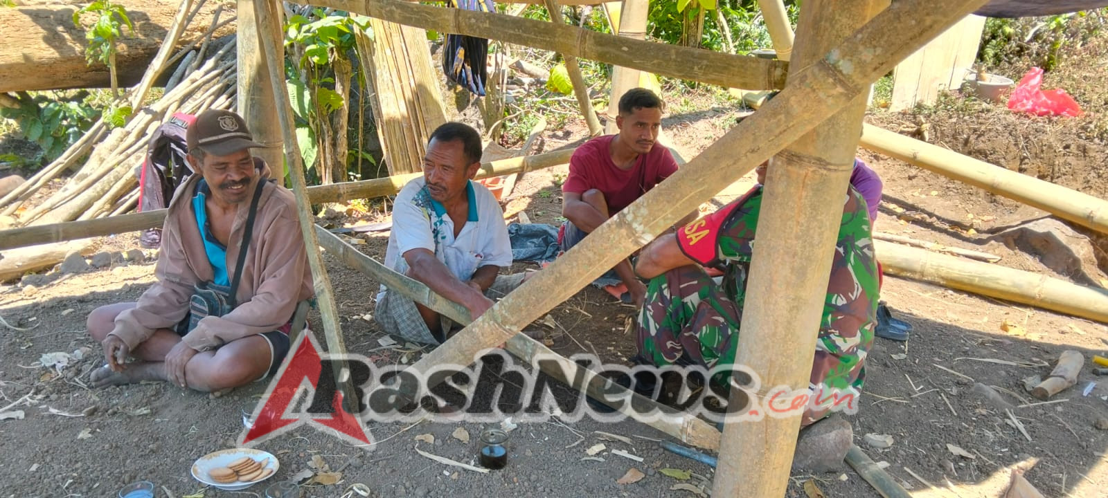 Penguatan Kemanunggalan TNI-Rakyat, Babinsa Koramil 1602-01/Ende Aktif di Wilayah Binaan