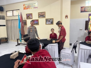 Lewat Jumat Curhat, Polda Bali Berikan Edukasi Tertib Lalu Lintas dan Pencegahan Bullying