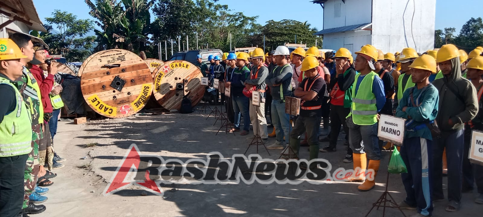 Sinergi Babinsa dan Prejuru Desa Adat Semaon Jaga Kondusivitas di Wilayah Puspem Payangan