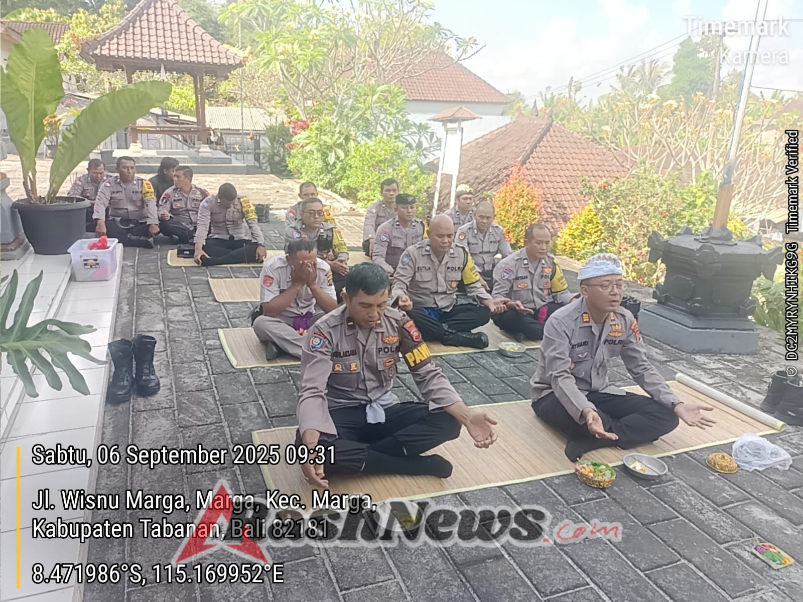 Polsek Marga Sembahyang Bersama Hari Saraswati