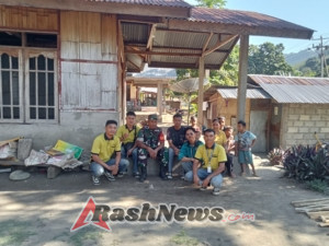 TNI dan Warga Dekat, Babinsa Koramil 1602-01/Ende Lakukan Komsos di Wilayah Binaan