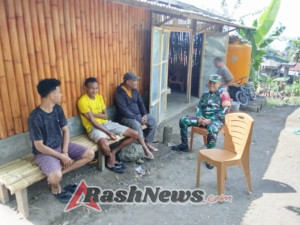 Babinsa Ende Bina Komunikasi Sosial untuk Wujudkan Keamanan Wilayah