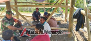 Babinsa Hadir di Tengah Warga: Dengar Aspirasi dan Jaga Keamanan di Ndona Timur