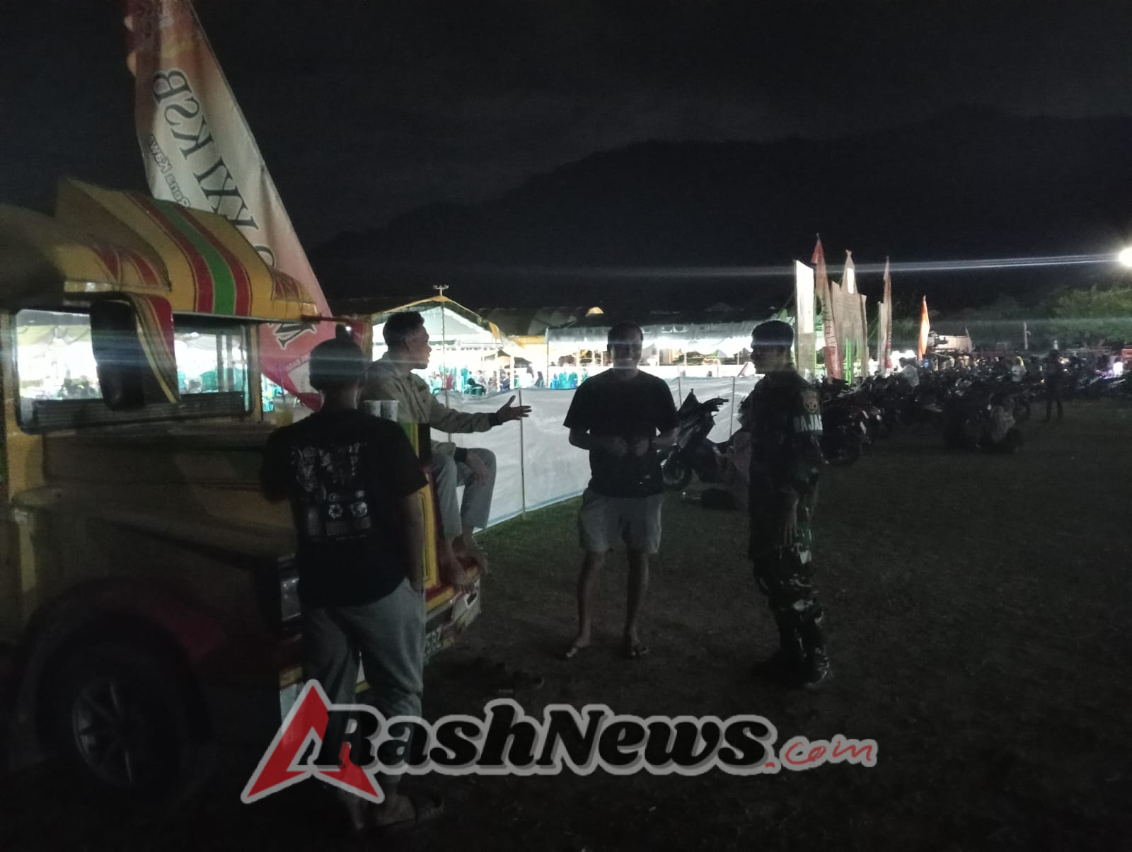 TNI Bersiaga, Babinsa Koramil 1628-02 Amankan Jalannya MTQ di Sekongkang