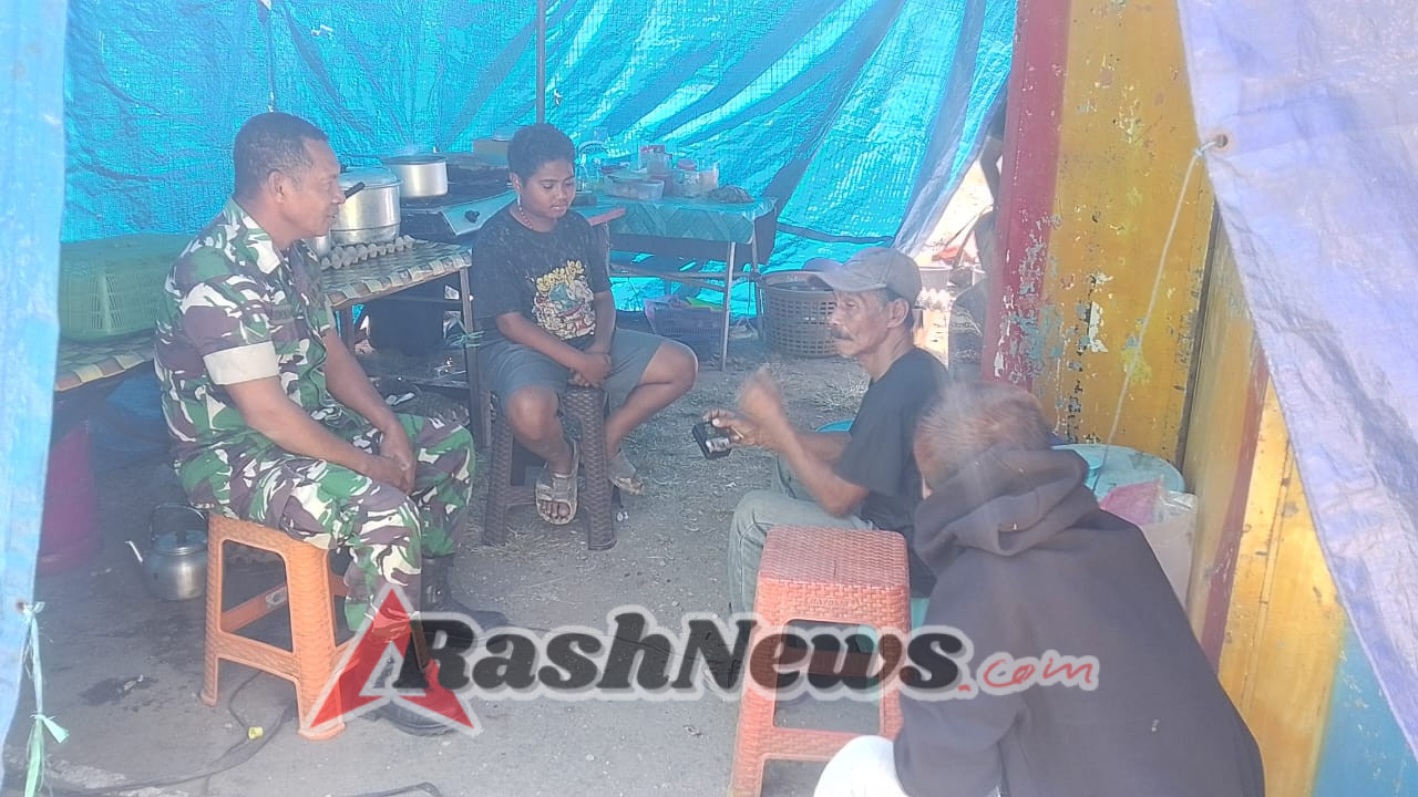 Babinsa Koramil 1618-01/Miotim Himbau Warga Naiola Jaga Keamanan Desa