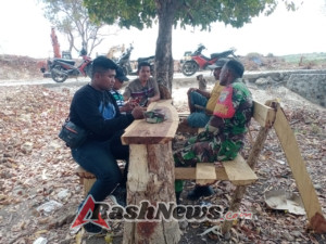 Sinergi Pengamanan TNI, Pastikan Pembangunan K-SIGN di Rote Timur dan Landuleko Berjalan Aman dan Lancar