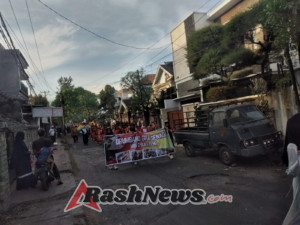 Dengan Pendampingan Babinsa, Pawai Ta’aruf Maulid Nabi Berjalan Lancar dan Penuh Kedamaian