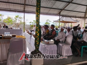 Amanah Dan Bertanggung Jawab, Pesan Babinsa Kodim Klungkung Saat Hadiri Acara Pengukuhan Prajuru