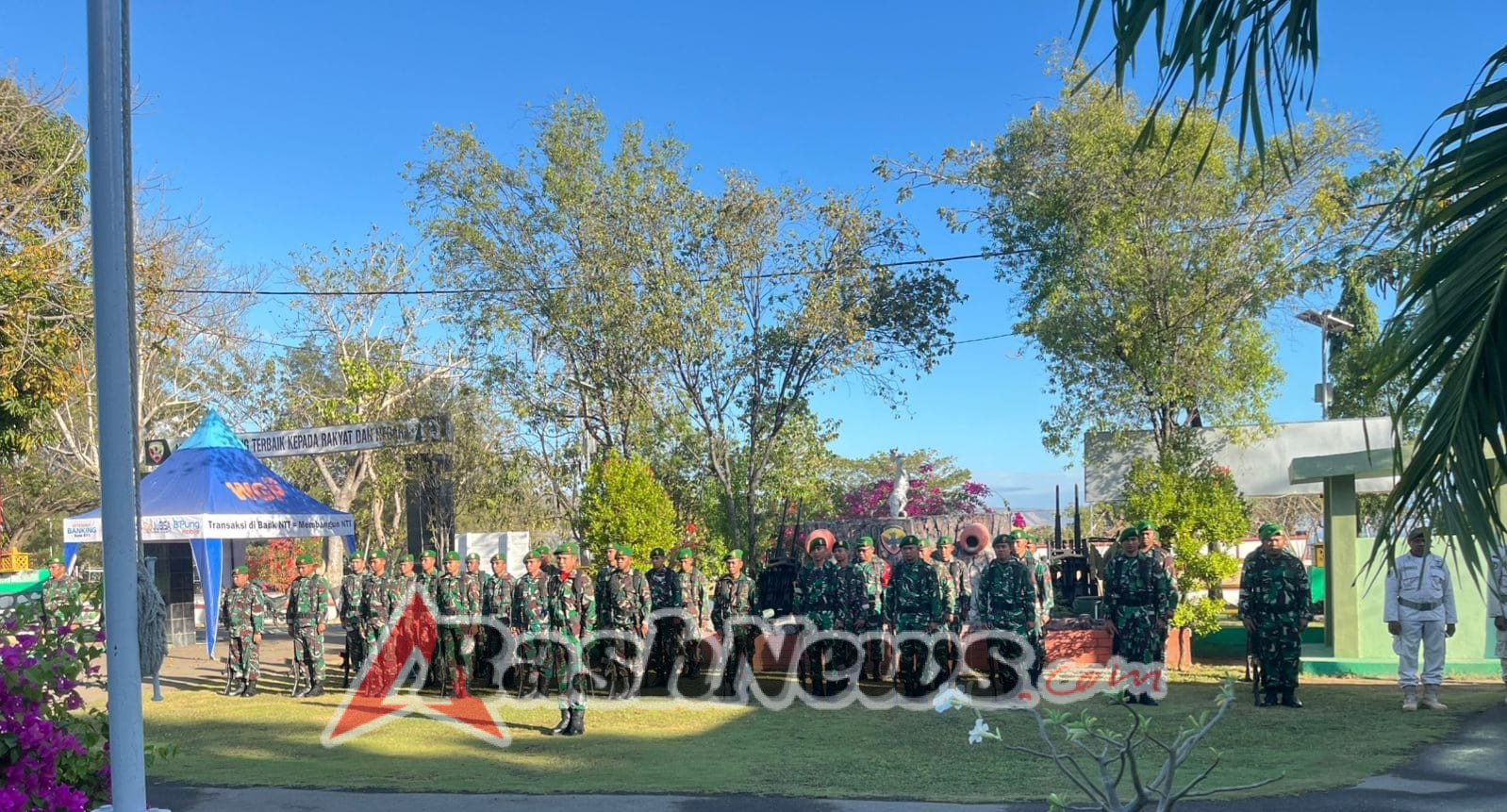 Kasdim 1601/Sumba Timur Tegaskan Nilai Nasionalisme Lewat Upacara Bendera Senin