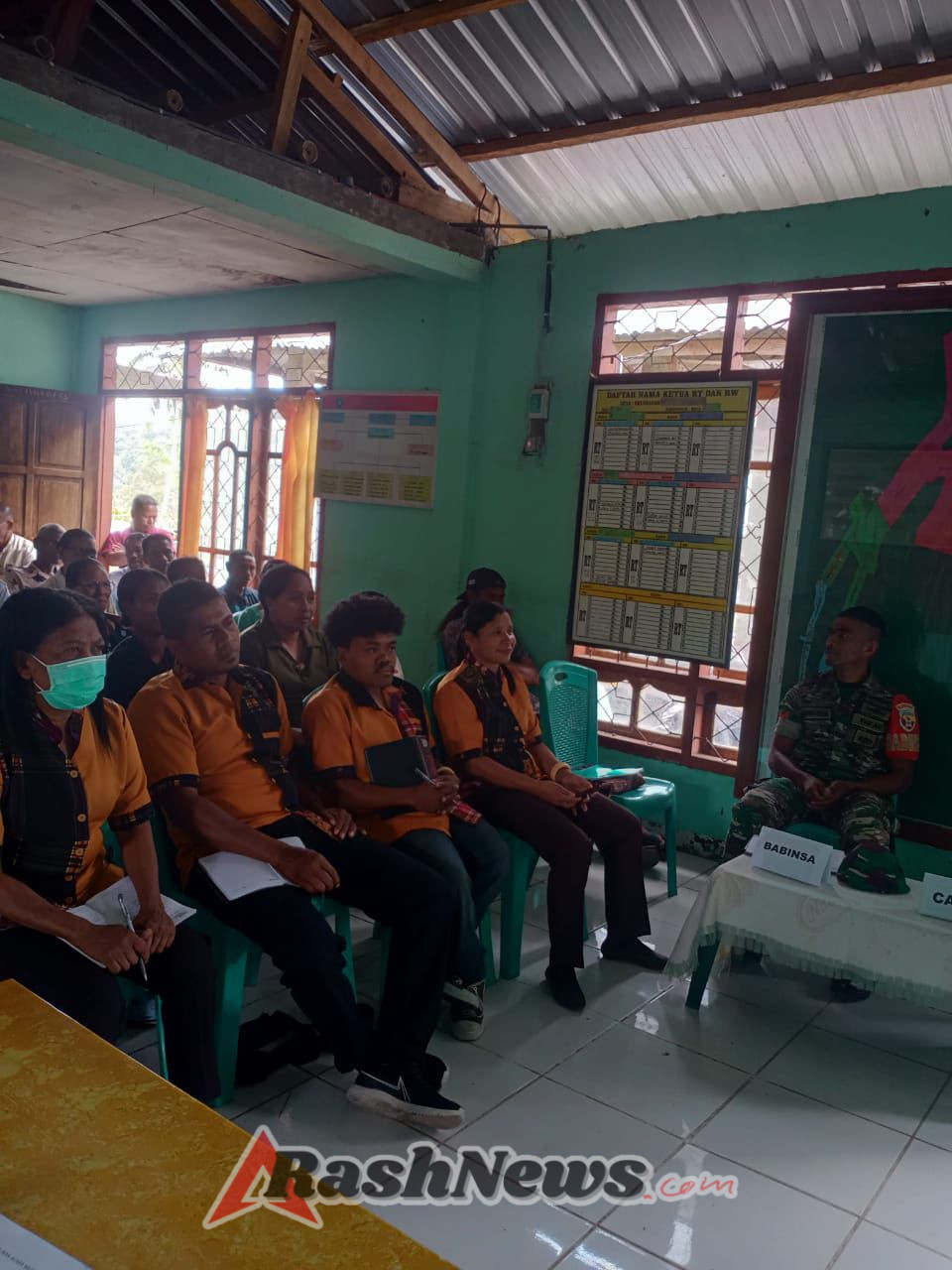 Babinsa Dorong Musdes Watumerak Wujudkan Perencanaan Pembangunan yang Maksimal.