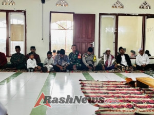 Babinsa Bersama Unsur Forkopimdes dan Tokoh Masyarakat Peringati Maulid Nabi Muhammad SAW