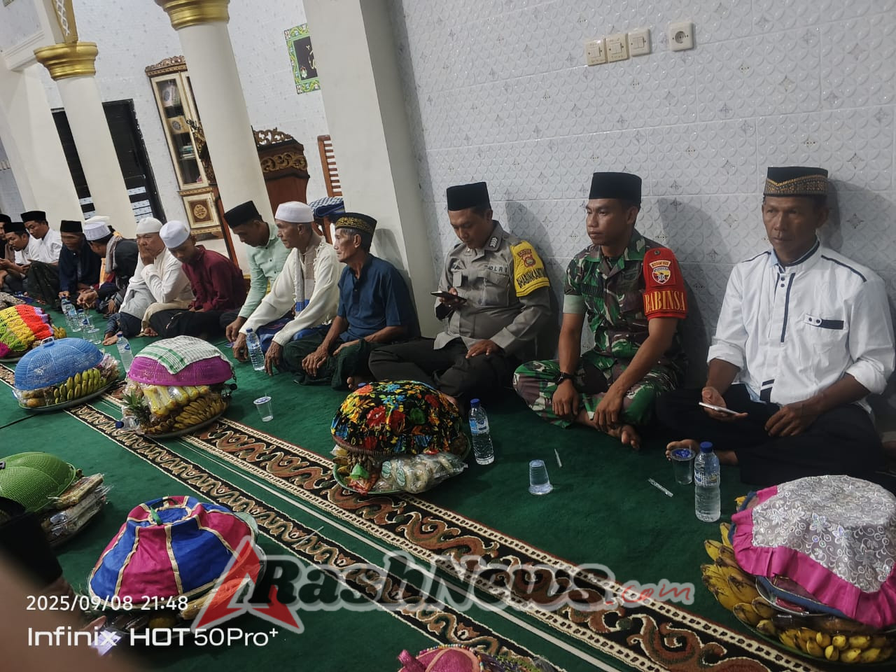 TNI Bersama Masyarakat: Babinsa Dukung Kegiatan Keagamaan di Sumbawa Barat