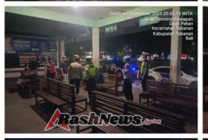 Blue Light Patrol Polres Tabanan Gandeng Pecalang  Cegah Potensi Gangguan di Titik Keramaian