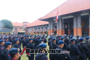 Meski Diguyur Hujan, Polda Bali Tetap Gelar Upacara Peringatan Haornas Ke-42