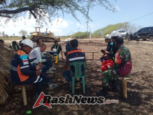 Kodim 1627/RN Amankan Pembangunan Kawasan Sentra Industri Garam Nasional di Rote Ndao