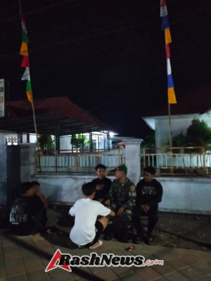 Peran Aktif Babinsa Sumbawa Barat Cegah Gangguan Kamtibmas Lewat Patroli Malam