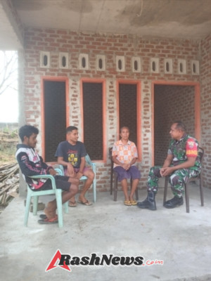 Babinsa Koramil 1618-05/Biut Laksanakan Anjangsana ke Rumah Warga di Desa Sapaen