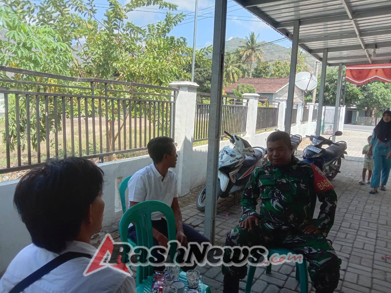 Komsos Babinsa Desa Tapir Bahas Persiapan Musdesus Tahun 2025