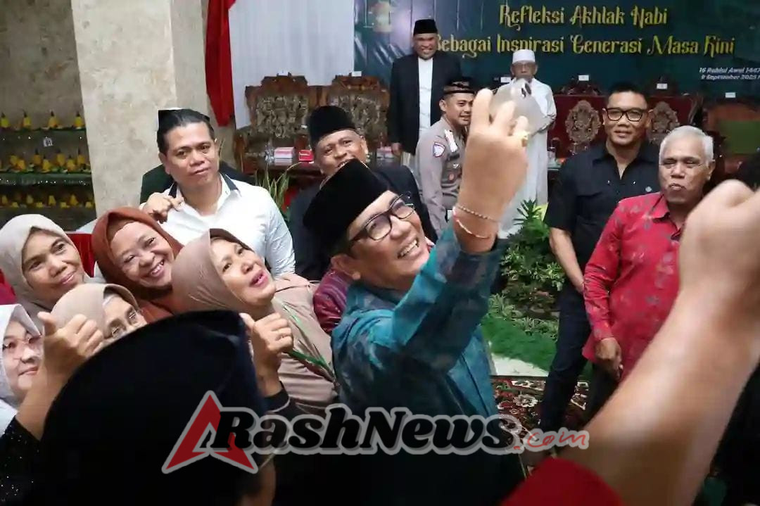 Bupati Tabanan Apresiasi Panitia Maulid Nabi di Masjid Besar Al Huda Kediri