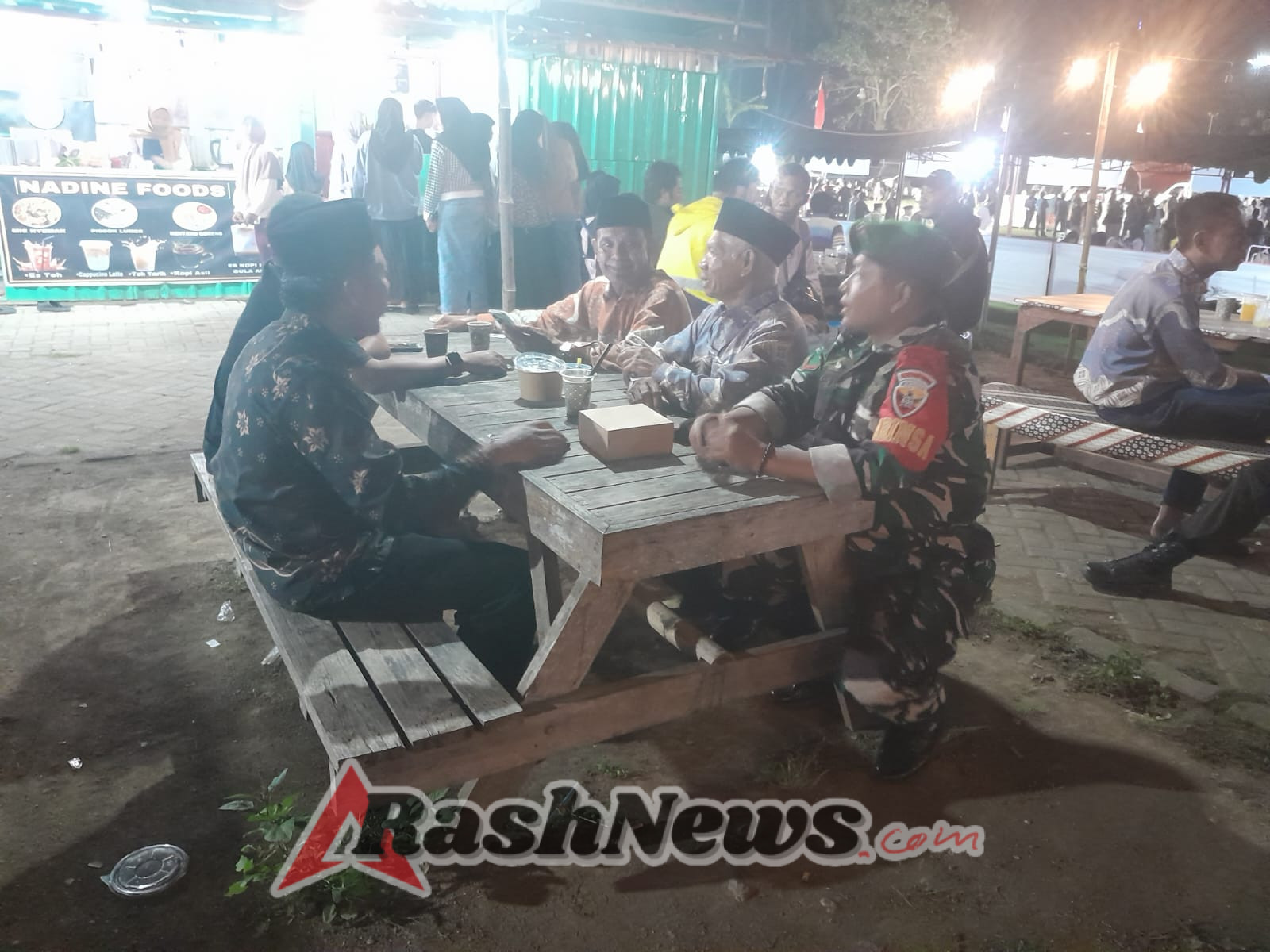 Babinsa Ajak Warga Jaga Ketertiban Lewat Patroli di Desa Binaan