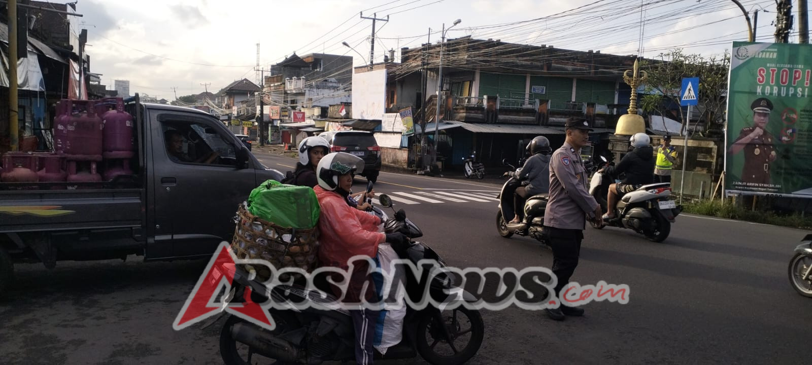 Tingkatkan visibilitas, Polsek Selemadeg gelar strong point pagi