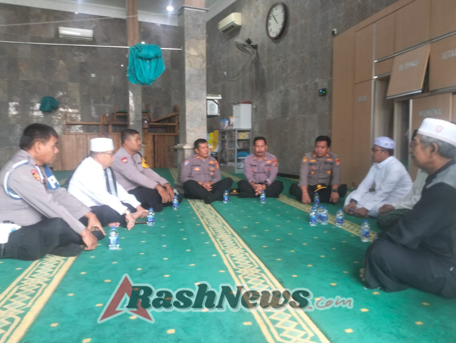 Minggu Kasih Polsek Denpasar Selatan Digelar di Mushola Alfalah, Warga Sampaikan Aspirasi dan Masukan