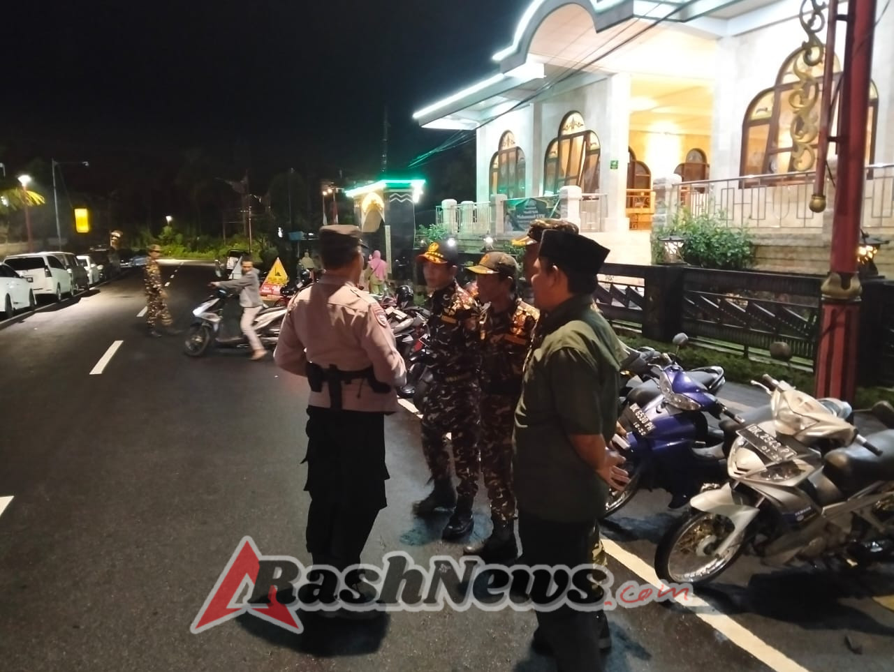 Kasat Binmas Polres Bangli Berikan Pembinaan kepada Baser Masjid Agung