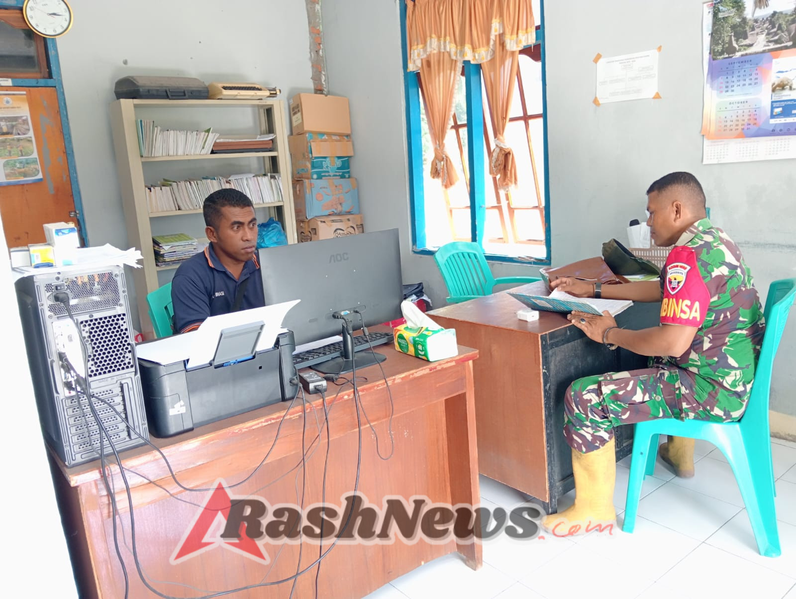 Babinsa Kodim 1602/Ende Kawal Ketertiban Wilayah Lewat Giat Pul Data dan Komunikasi Sosial