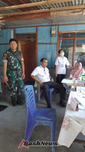 Pererat Kemanunggalan TNI-Rakyat, Babinsa Ende Ikut Awasi Kegiatan Posyandu Anak