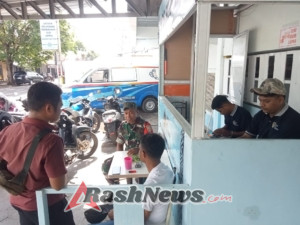 Jaga Kamtibmas, Babinsa Koramil 1602-01/Ende Laksanakan Komsos di Kelurahan Mautapaga