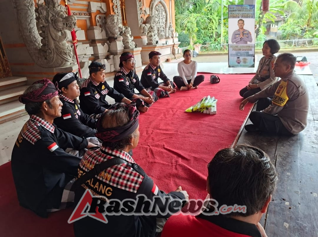 Jalin Kebersamaan, Polsek Abiansemal Laksanakan Jumat Curhat Bersama Pecalang