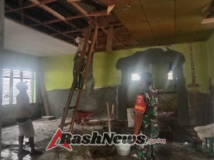 Babinsa Air Suning Pastikan Perehapan Dapur SPPG Berjalan Lancar dan Tepat Sasaran