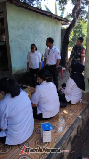 Babinsa dan Puskesmas Onekore Laksanakan Pemeriksaan Kesehatan Anak di Posyandu Nuawawo 1