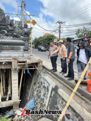 Respons Cepat, Kapolres Badung Tinjau Langsung Jalan Jebol Pasca Banjir