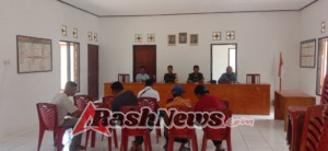 Wujud Kepedulian Hukum, Babinsa Bersama Tokoh Masyarakat Bentuk Posbakum Desa