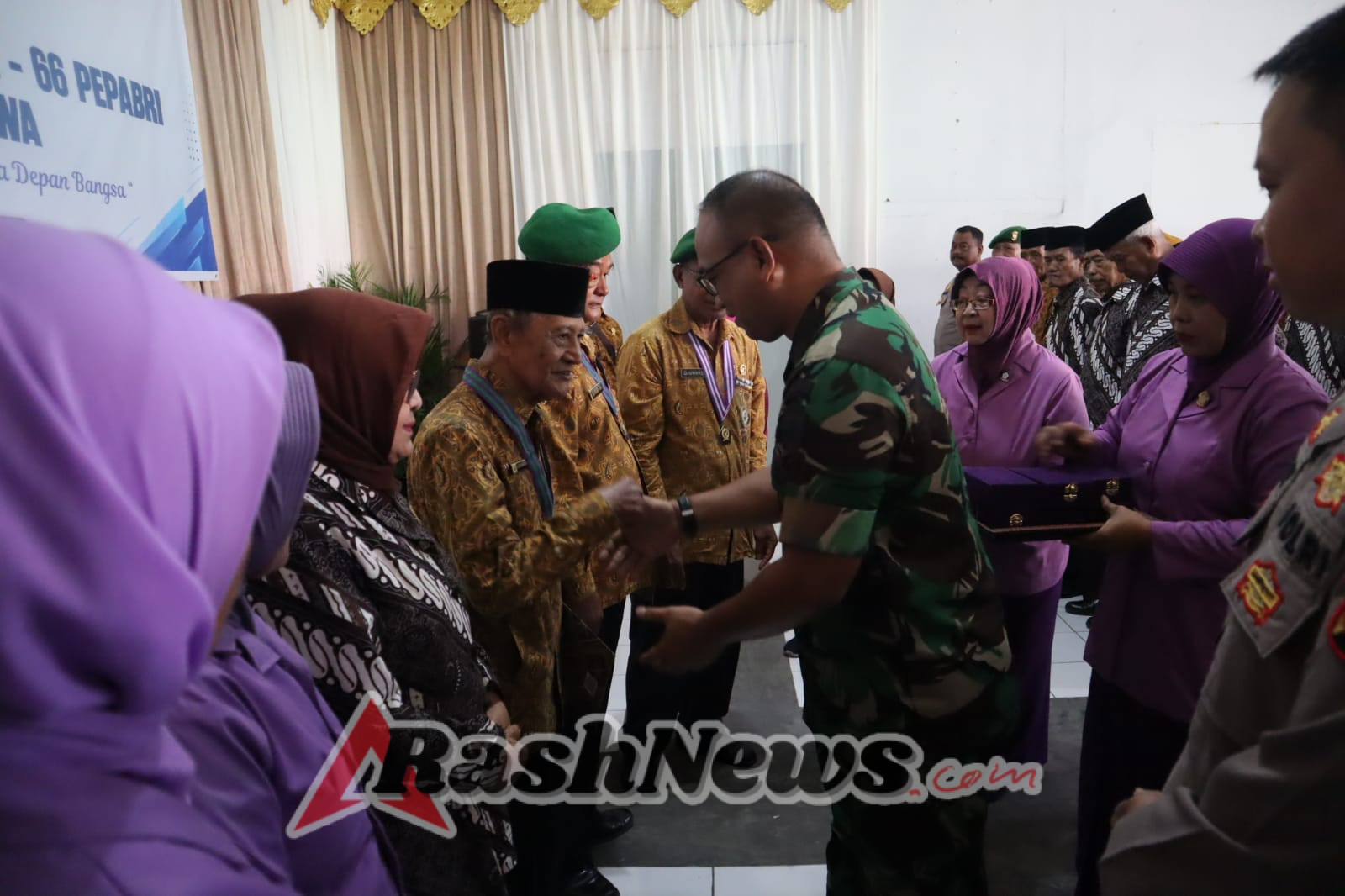 ‎HUT Pepabri ke-66, Dandim 1607/Sumbawa Hadiri Bersama Ketua Persit KCK