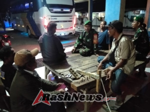 Dekat dengan Rakyat, Koramil Empang Laksanakan Patroli Jaga Kamtibmas