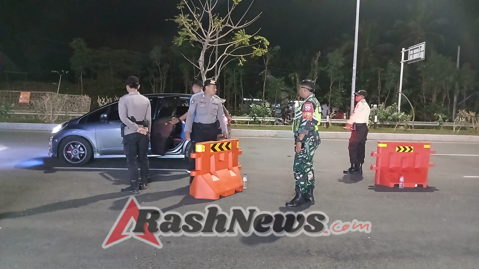 Melalui Patroli Malam Dan Pengamanan Aktif, Anggota Koramil Yakinkan Acara Berlangsung Aman