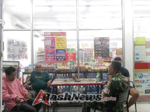 Patroli Rutin Babinsa di Jereweh Wujudkan Lingkungan Aman dan Kondusif