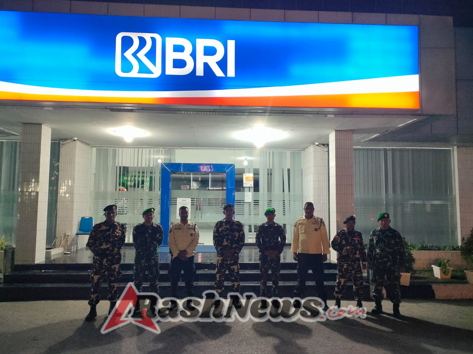 Patroli Gabungan Kodim 1601/Sumba Timur dan Banser Perkuat Keamanan di Waingapu