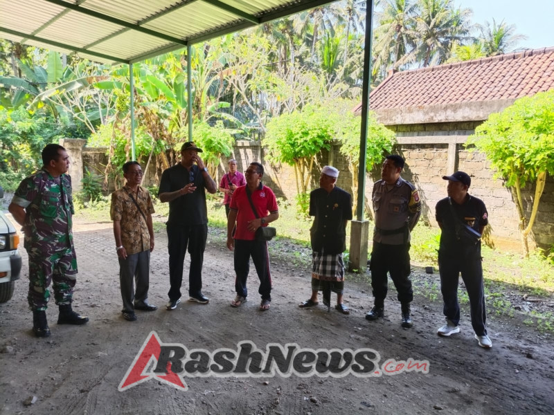 Babinsa 1623-05/Manggis bersama Bhabinkamtibmas monitoring peninjauan TP3SR oleh Wakil Ketua III DPRD Provinsi Bali.