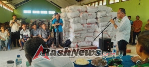 Usman Husin Salurkan Bibit Padi, Danramil 03/Katikutana Beri Dukungan