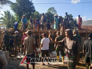 Babinsa Sertu Bunyamin Dorong Semangat Kebersamaan Lewat Pembangunan Mushollah Azzikriah