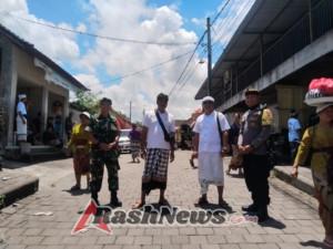 Kehadiran Babinsa Ciptakan Rasa Aman dalam Upacara Pitra Yadnya